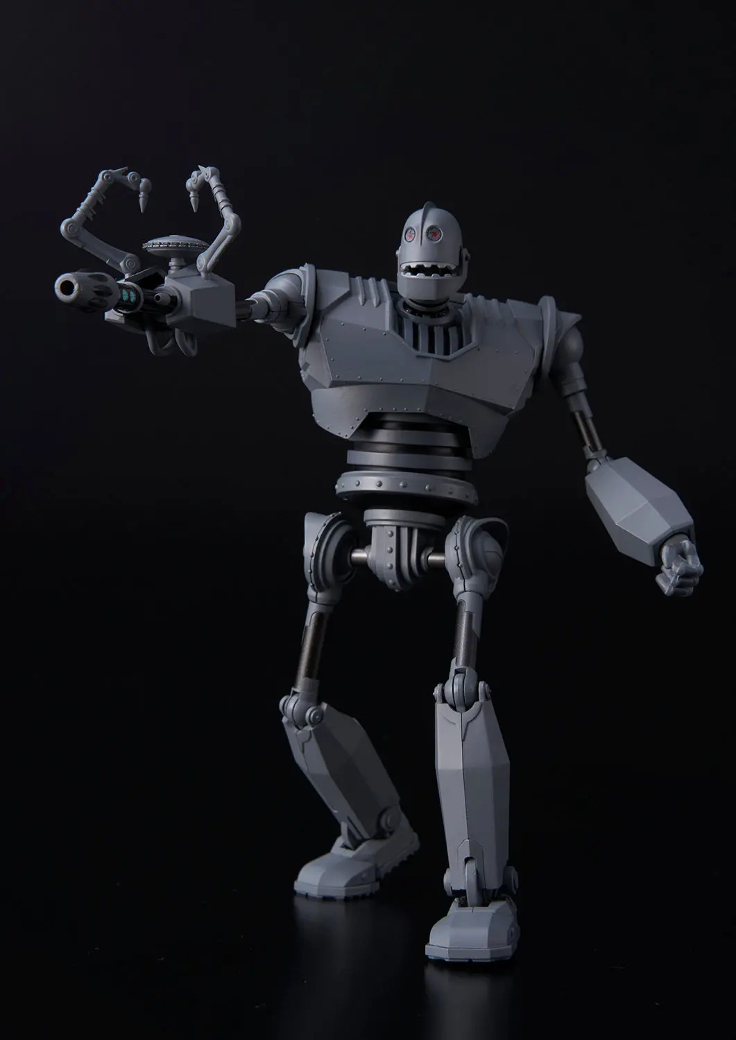 1000Toys Sentinel Riobot The Iron Giant Battle Mode Version Diecast Action Figure 1