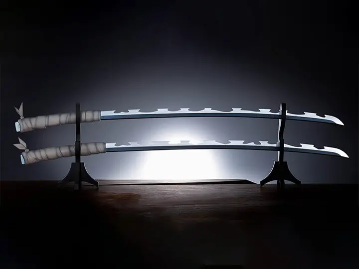 Bandai Proplica Demon Slayer: Kimetsu No Yaiba Inosuke Hashibara's Nichirin Sword 1