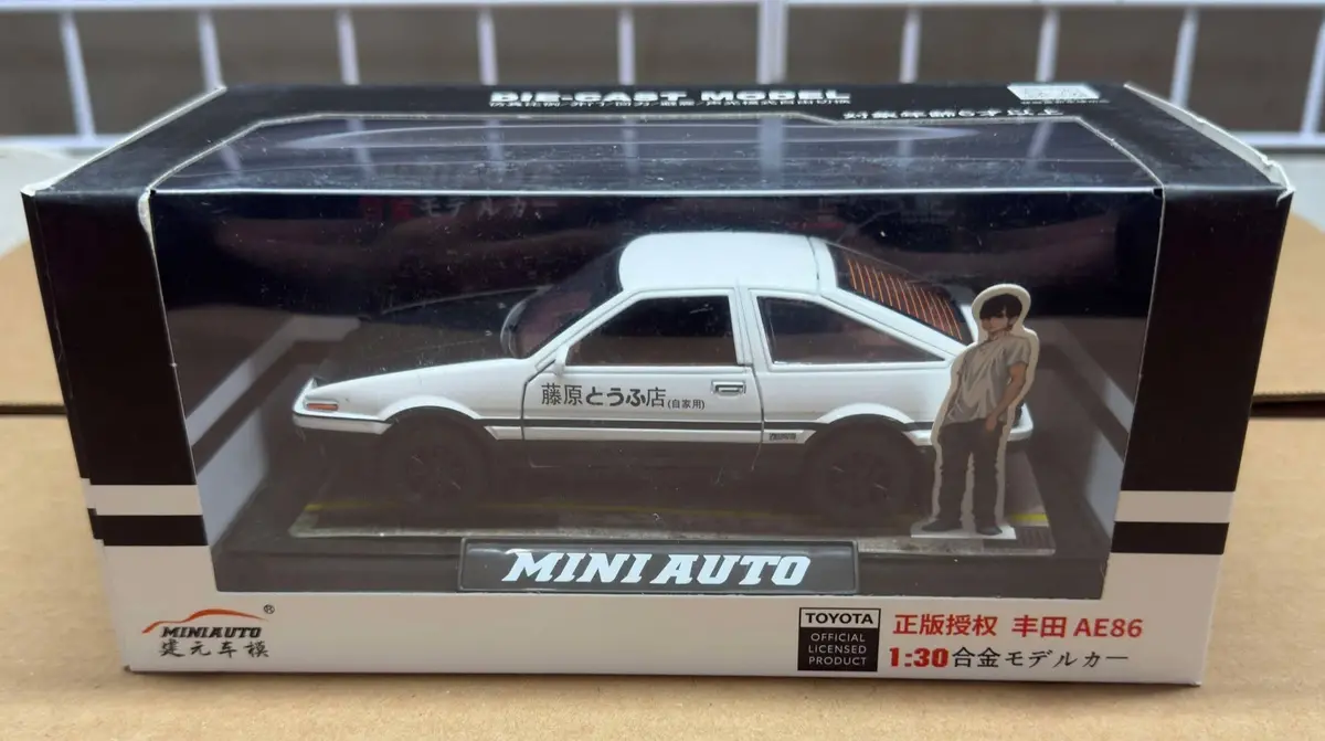 Miniauto 1/30 Toyota Ae86 Sprinter Corolla Initial D (Carbon Fiber Hood Ver.) Scale Diecast Car 1