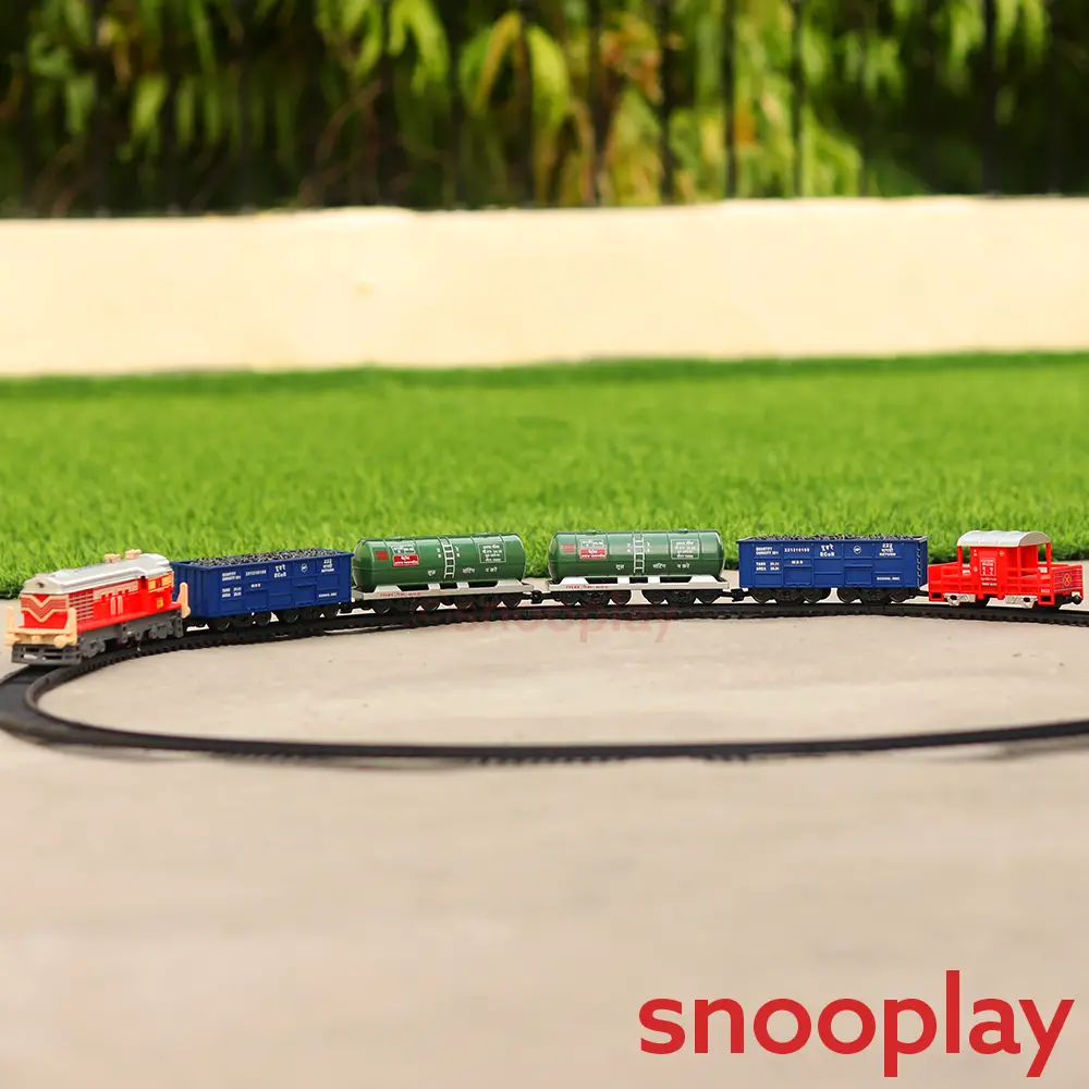 Cargo Toy Train Set (3-6 Years) | Assorted Colors 1
