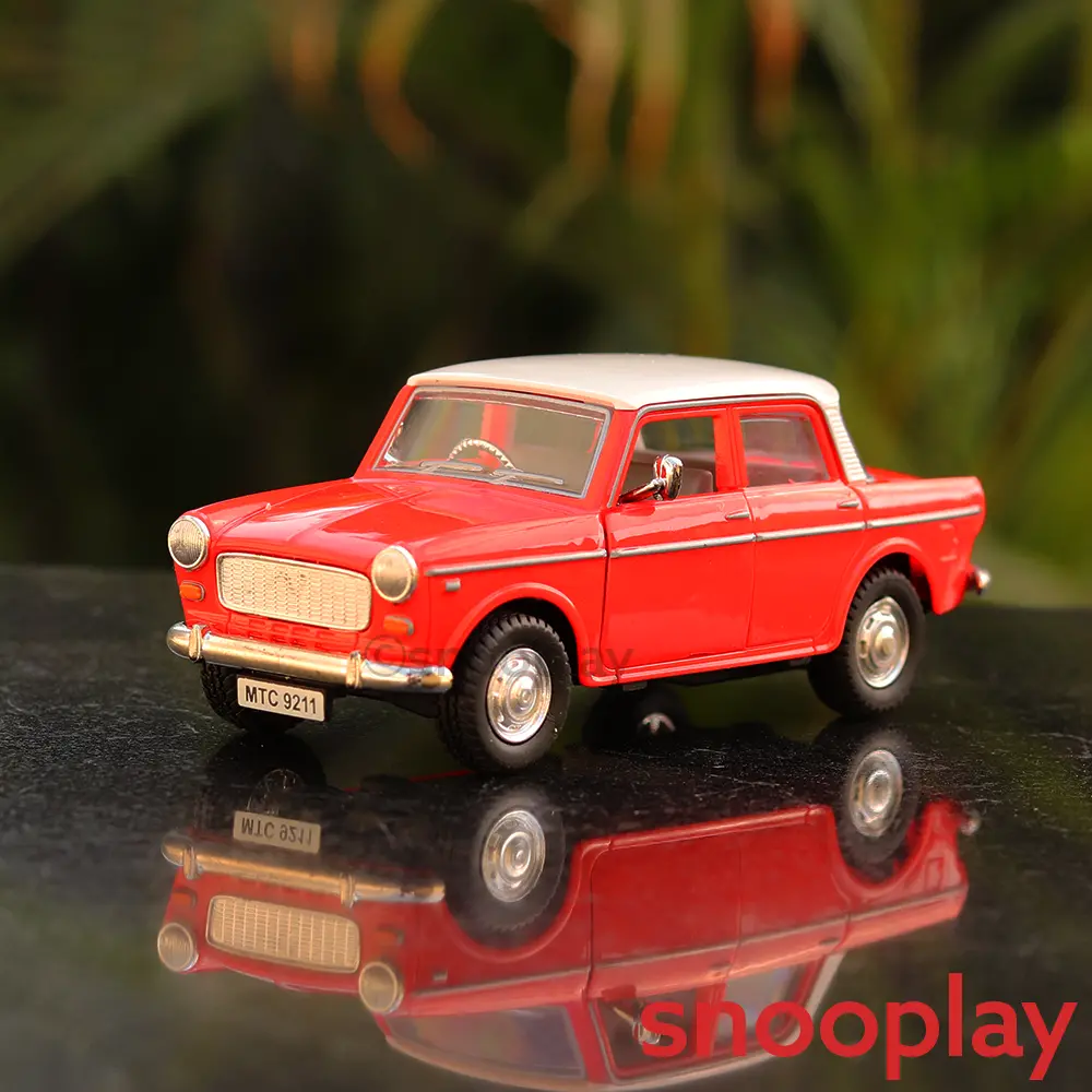 Centy Resembling Queen 70'S Classic Ambassador Diecast Car- Pull Back & Openable Doors (3 Years Till Grown Ups) 4
