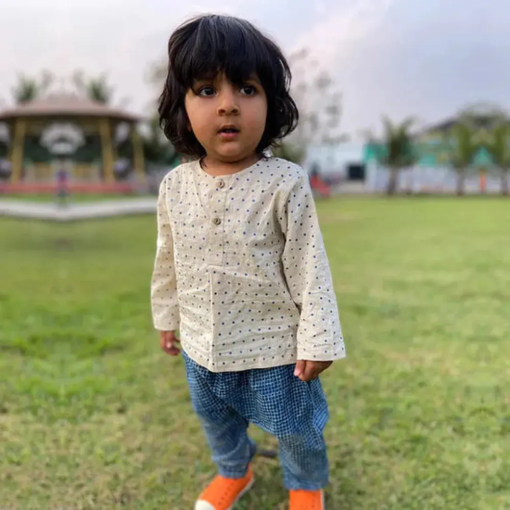 Whitewater Cotton Kurta And Indigo Checks Pajama Pants Set | Indigo Raidana 1