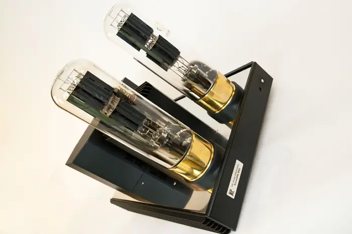 Kr Audio Kronzilla Dxl Mono-Block Amplifiers 1