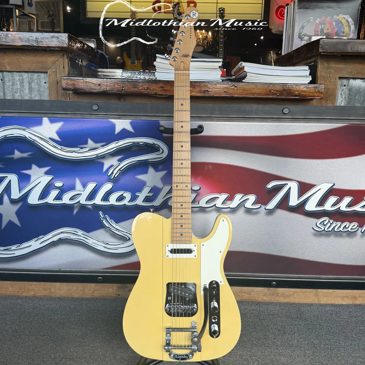 Reverend - Greg Koch Signature Gristlemaster - Solidbody Electric Guitar - Pow Yellow W/Bigsby & Case Used 1