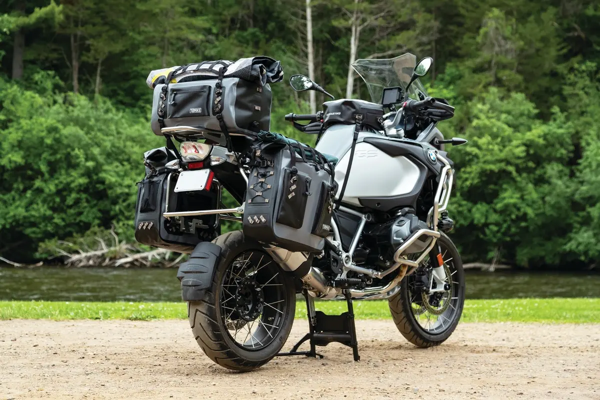 Kuryakyn Torke Dry Bag 24L Panniers - Pair 2