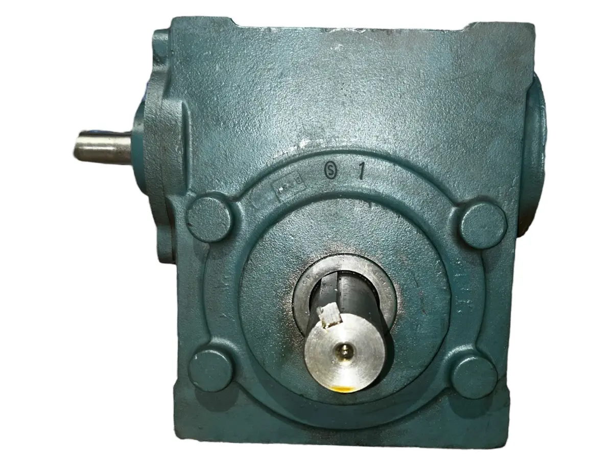 Dodge Tigear-2, 35S15r, Cast Iron, Worm Gearbox, Right Angle Reducer, Right Hand Output, 7.44 Hp, 15:1 Gear Ratio, 117 Rpm - New/Never Used No Box 1