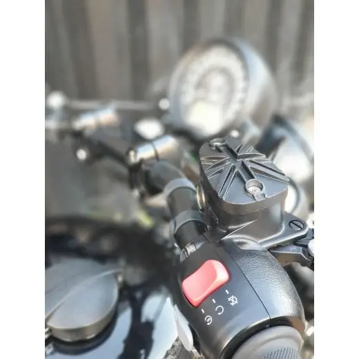 Motone Cast Brake Fluid Reservoir Master Cylinder Cap - Union Jack - Black - Triumph Classics 2