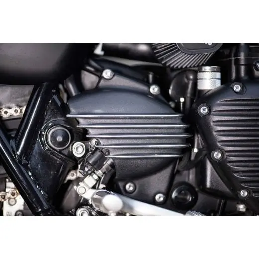 Motone Streamliner Sprocket Cover - Wrinkle Black / Polished Fins 2