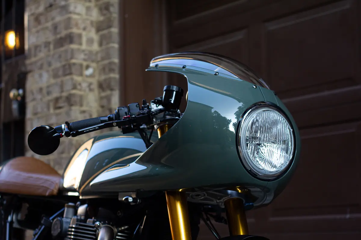 Retro Inspired Led Headlight - Classic White - 2016+ Triumph Classics 2