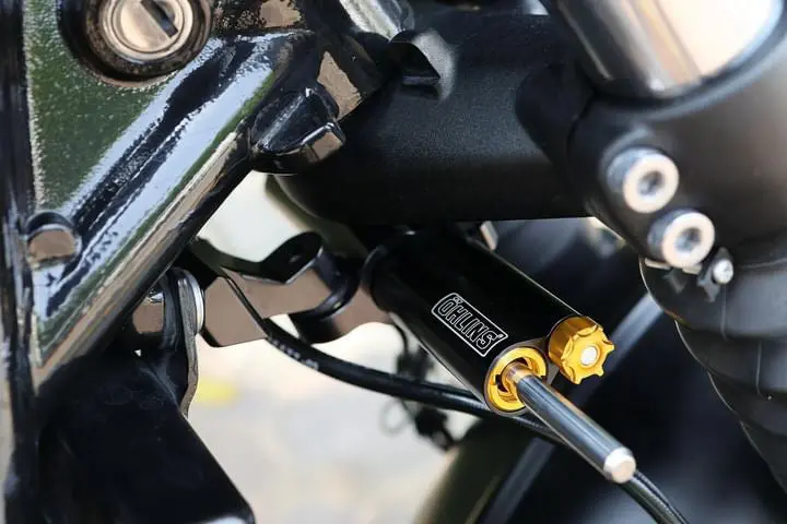 Bella Garage Ohlins Blackline Steering Damper Kit - Triumph Bobber / Speedmaster With 47Mm Forks 2