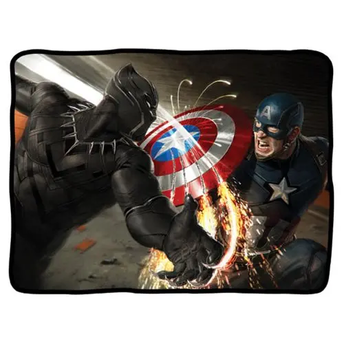 Marvel's Captain America: Civil War Fleece Blanket (Black Panther And Captain America) 1