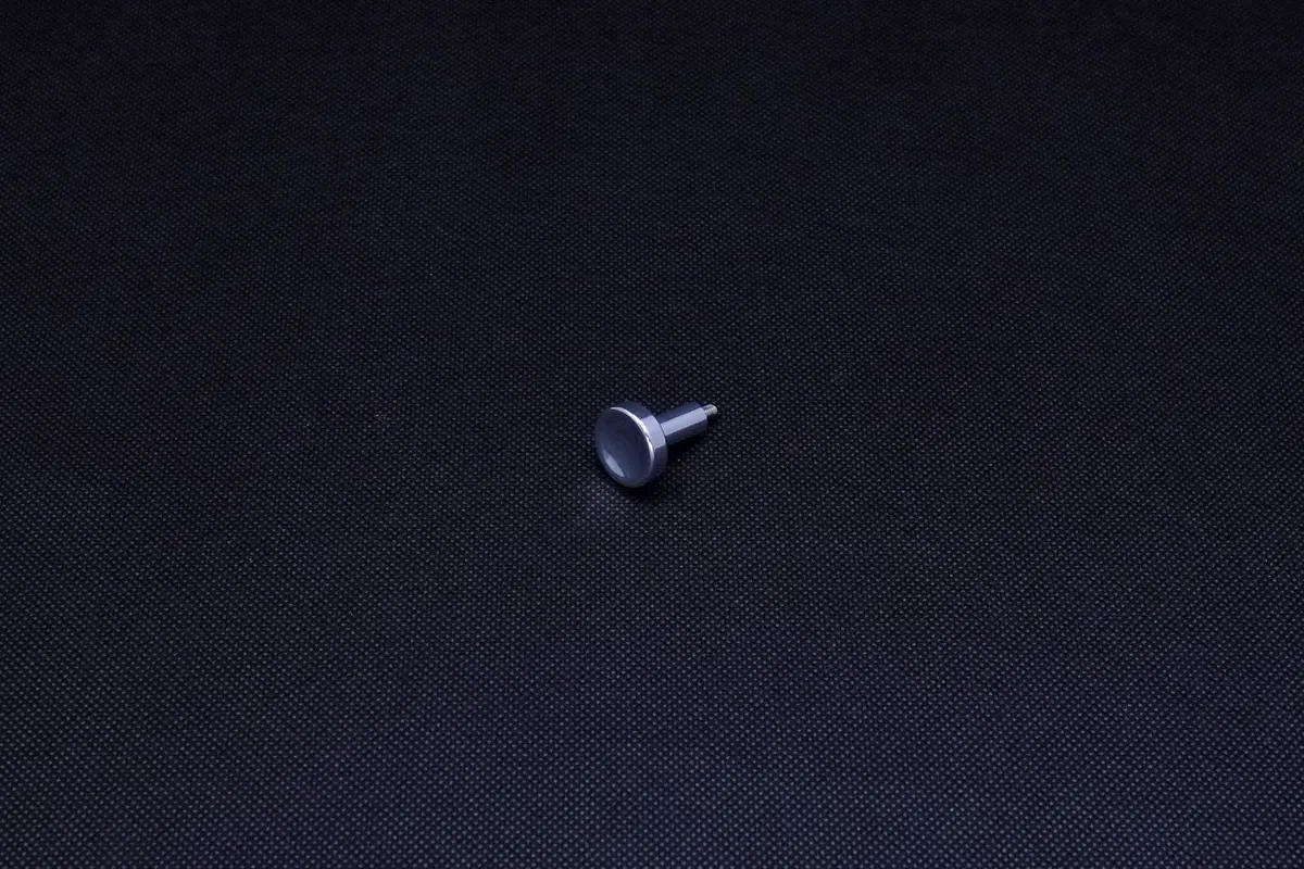 Iron Machine Choke Knob - 01-15 Triumph Classic Twins 1