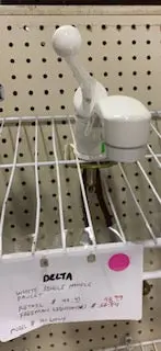 Faucet Delta Single Handle White 101Whwf In-Store-Pickup-Only 1