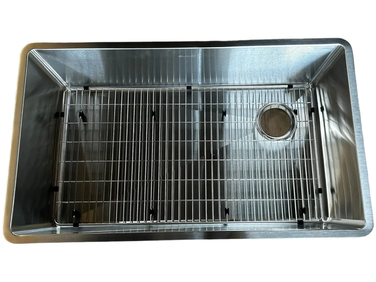 Elkay, Ectru30179rtc, Crosstown, 18 Gauge, Stainless Steel, Sink, 32" - New In Box 1
