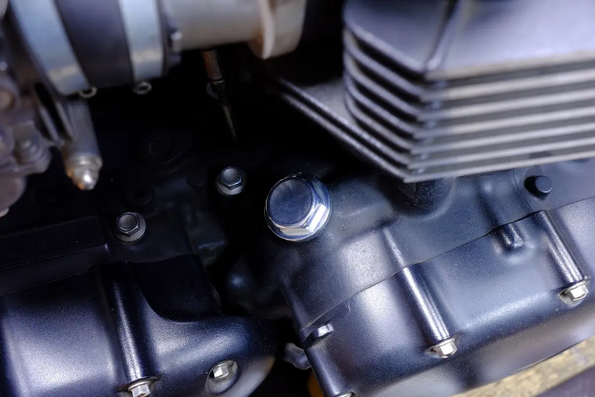 Iron Machine Oil Fill Cap - 2001+ Triumph Classic Twins 2