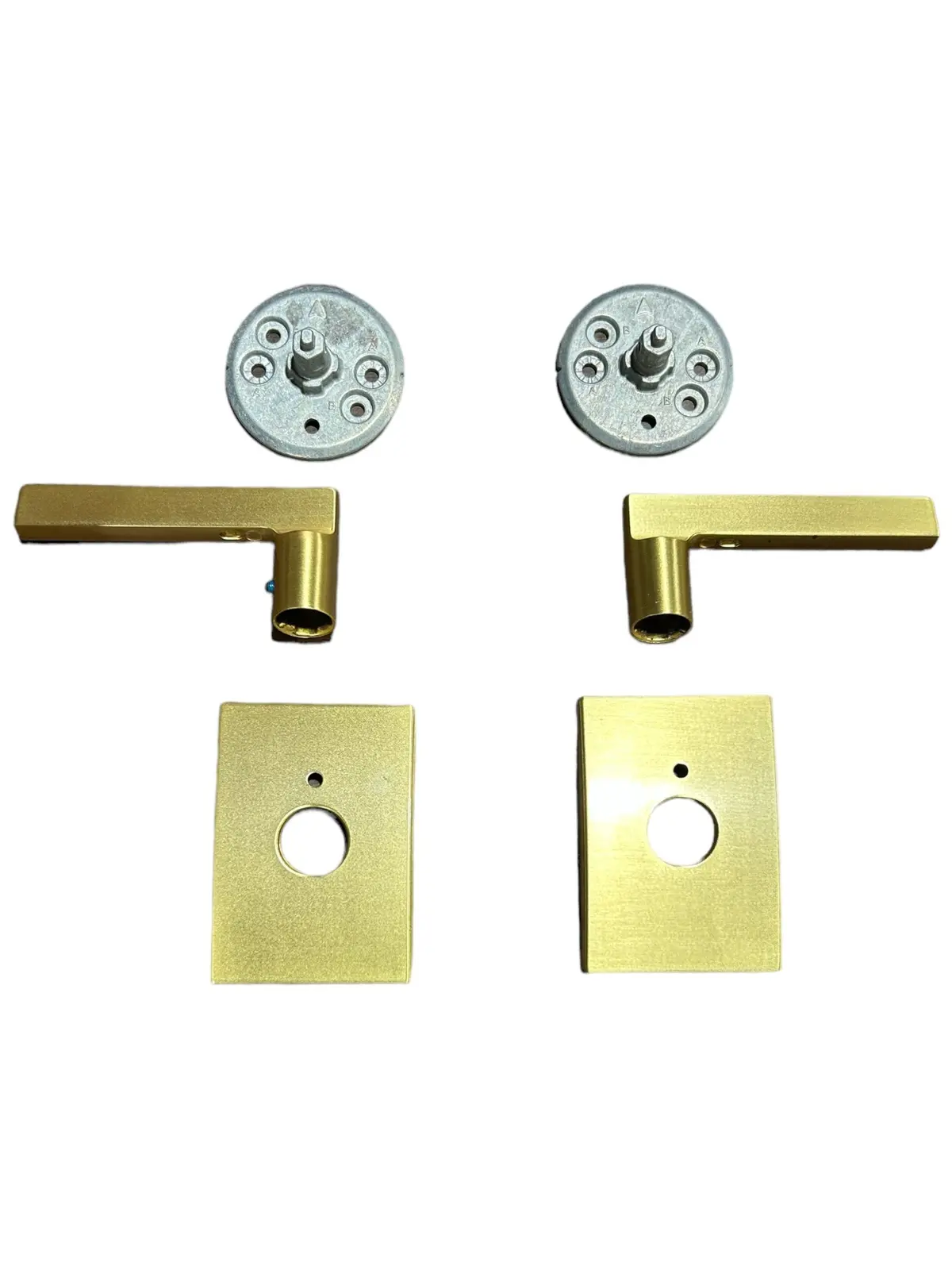 Schlage Custom Fc172 Lat 608 Cen Latitude Non-Turning Lever With Century Trim, Satin Brass - New In Box 1