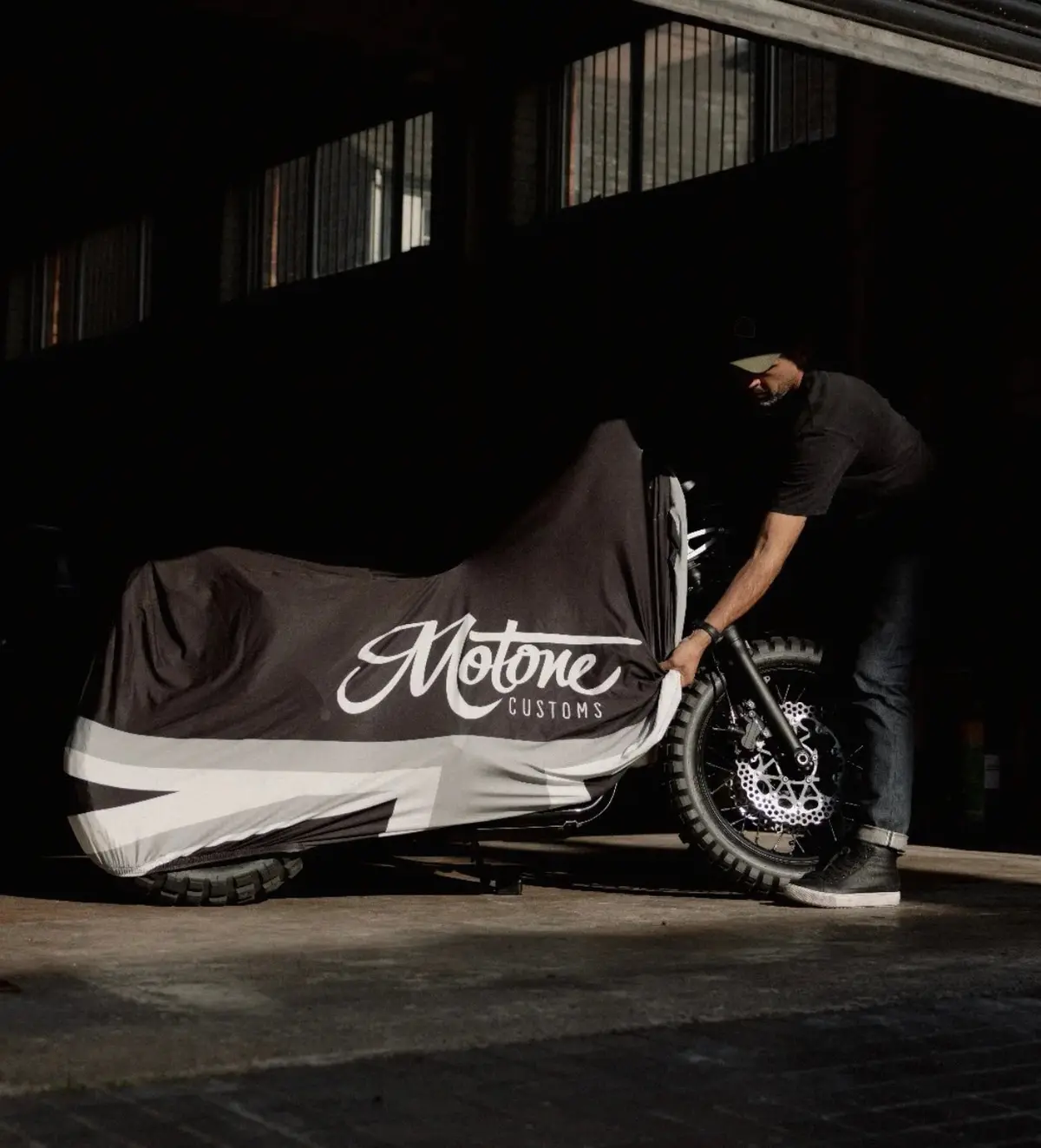 Motone Fitted Indoor Motorcycle Cover - Triumph Bonneville, Thruxton, Speed Twin, Scrambler, Street Twin, Royal Enfield 1