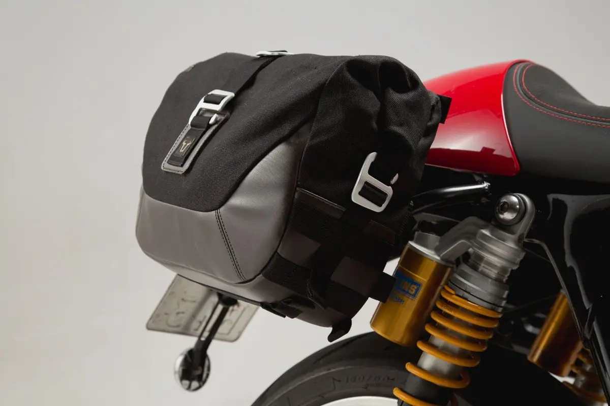 Sw-Motech Legend Gear 19.6 L Saddlebag Setup With Quick Disconnect Slc Brackets - Triumph Thruxton R / Tfc 2