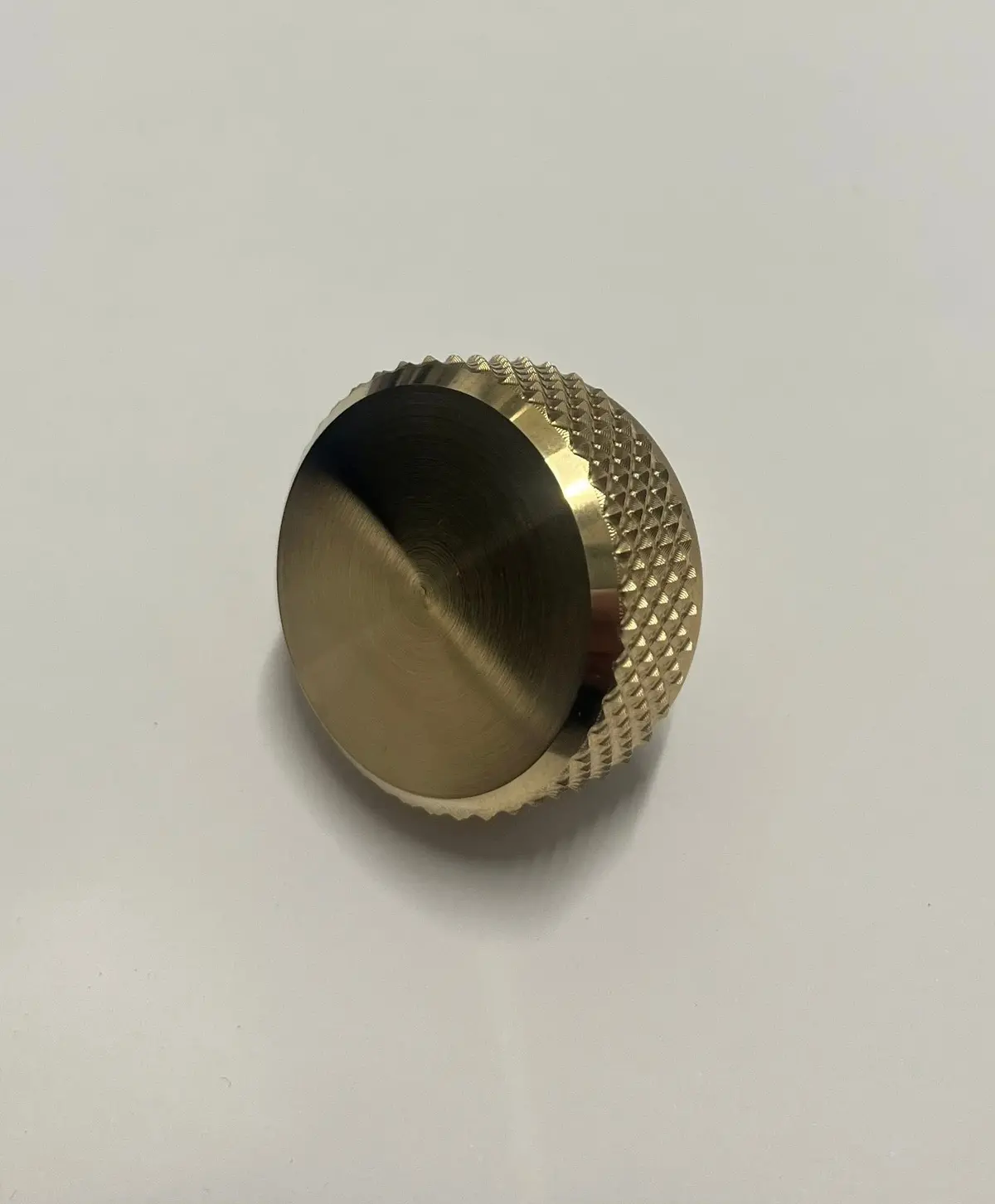 Brass Diamond Knurl Oil Fill Cap - Triumph Modern Classics 2