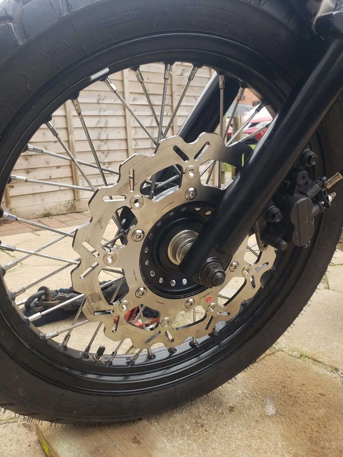 Braking Floating Wave Rotor - Front - 2004-2015 Triumph Thruxton 2