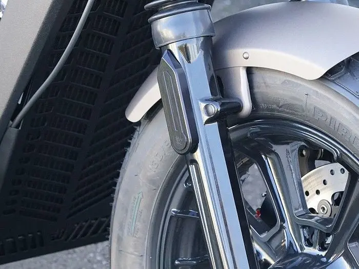 Wunderkind Fork Reflector Covers - Indian Scout Bobber 1