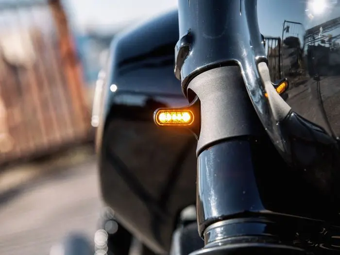 Wunderkind Fork Tube Covers With Led Signals - Indian Scout Bobber With Nacelle 1