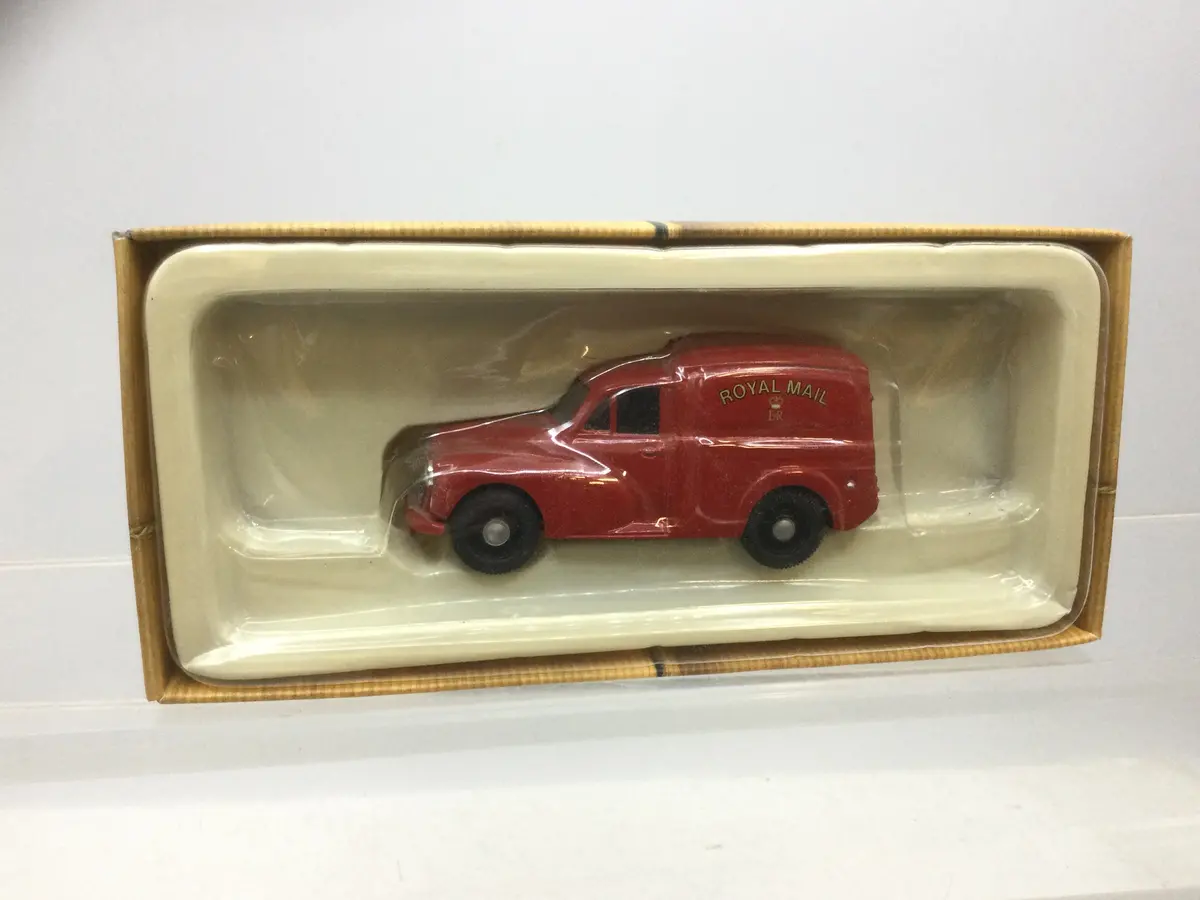 Corgi Cp99703 1:43 Scale Royal Mail Morris Minor Van 1