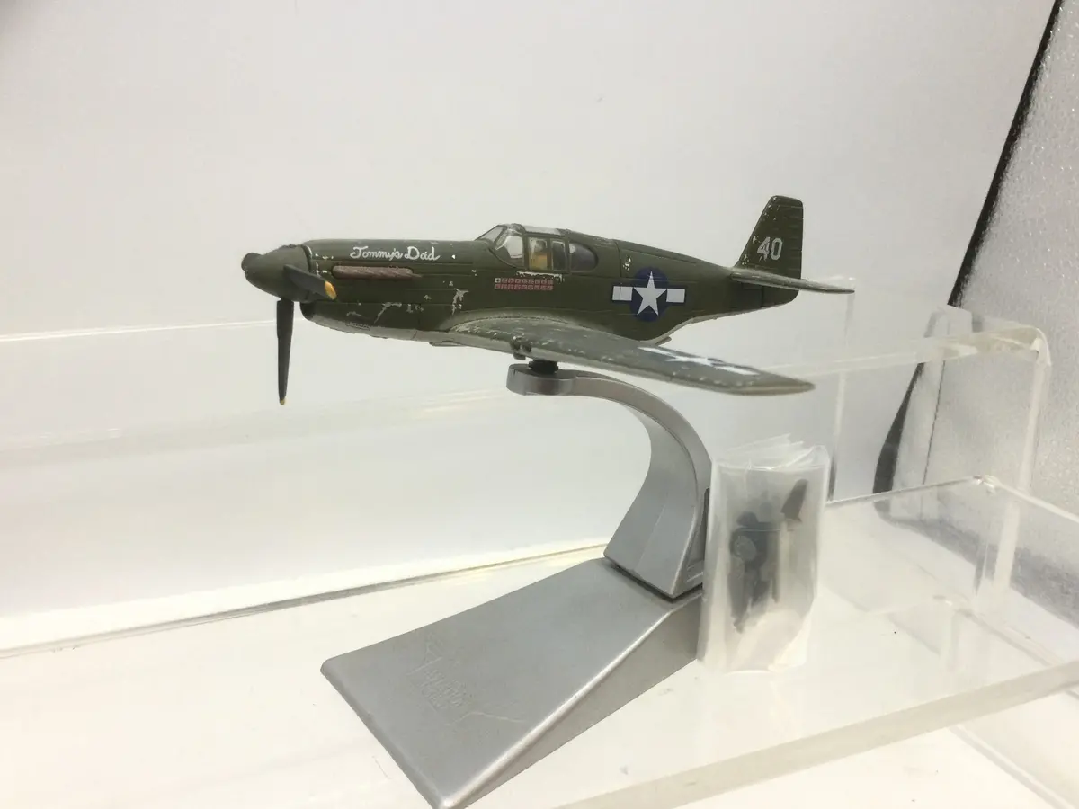 Corgi Aviation Archive Aa37104 1:72 Scale P-51B Mustang 'Tommy's Dad' Maj Herbst 1