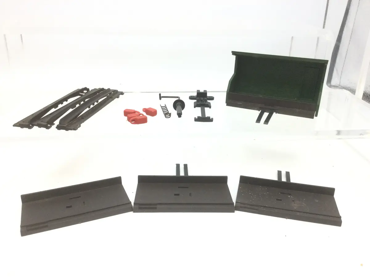 Hornby Oo Gauge Mail Coach Accessories 1