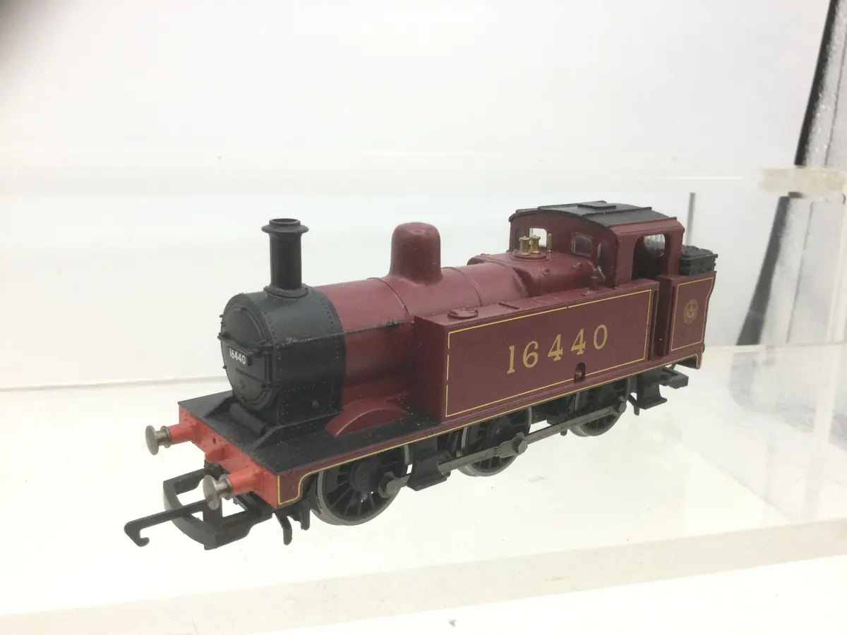 Hornby R2942 Oo Gauge Lms Maroon Class 3F Jinty 16440 1