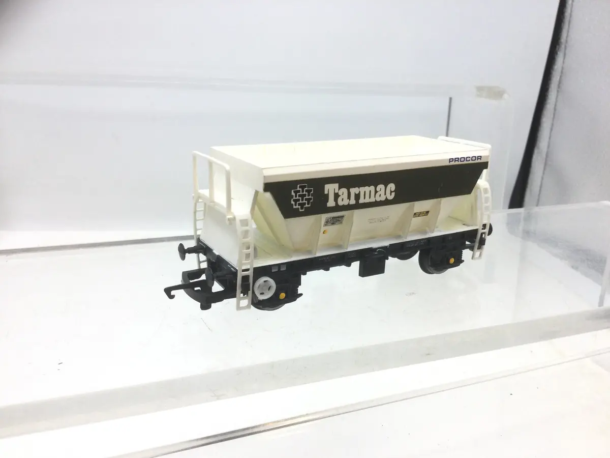 Hornby R013 Oo Gauge Pga Hopper Wagon Tarmac 1