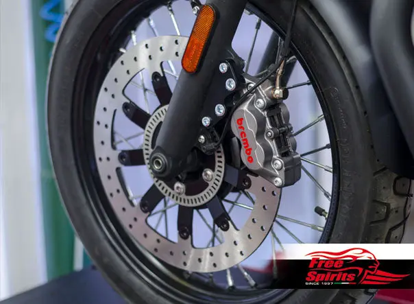 Free Spirts Brembo Front Brake Upgrade With 340Mm Floating Rotor - Triumph Bobber, T100 And Street Scrambler 3