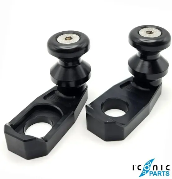 Iconic Axle Adjuster With Bobbins - Triumph Speed 400 / Scrambler 400 X 1