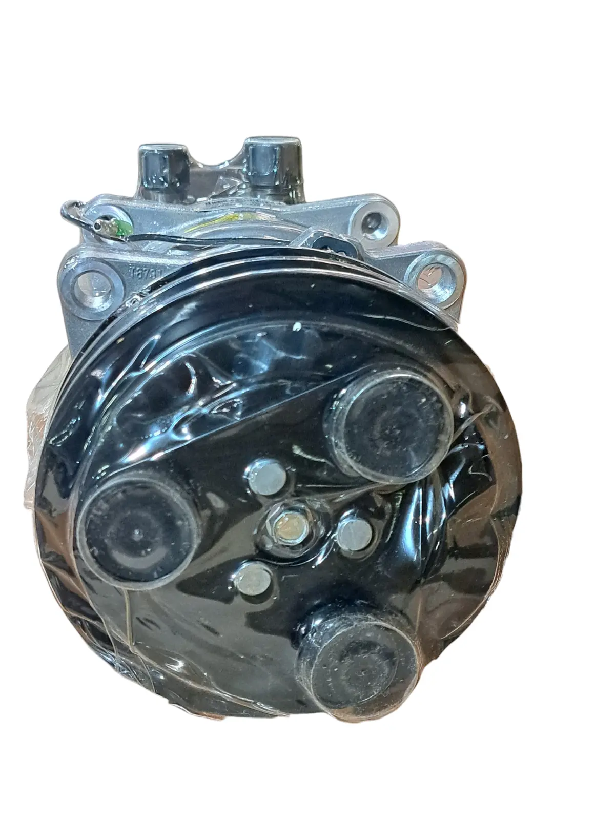 Everco, 967140, Compressor With Clutch 1