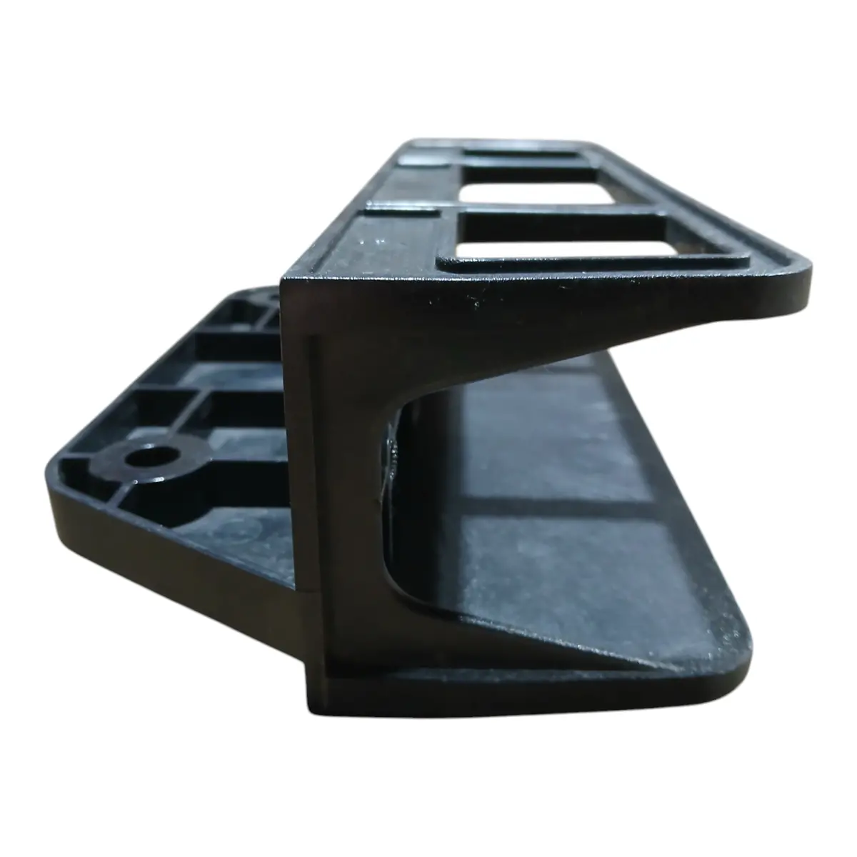 Hyster, 1380747, Tail Light Bracket 1