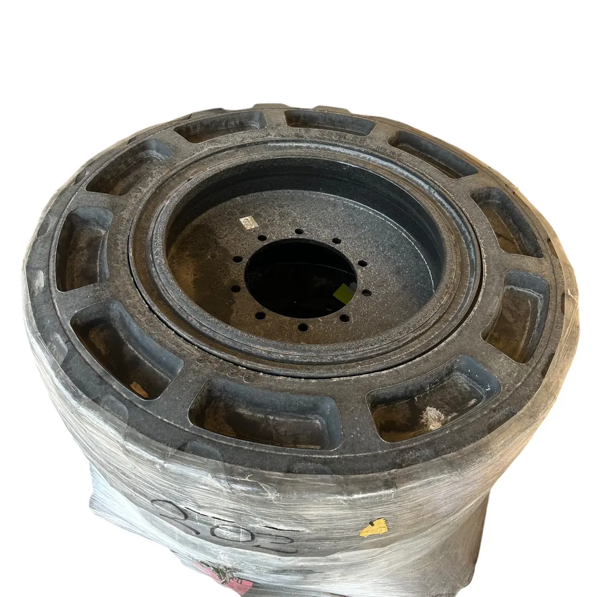 Totalsource, 17628696, Gradall, 4520649, Right Tire Wheel Assembly 1