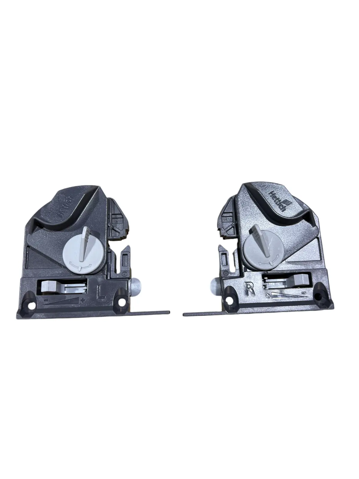 Hettich, 9218979, Quadro V6 4D Front Fixing Clip Set For 1/2" Material (10 Sets) 1