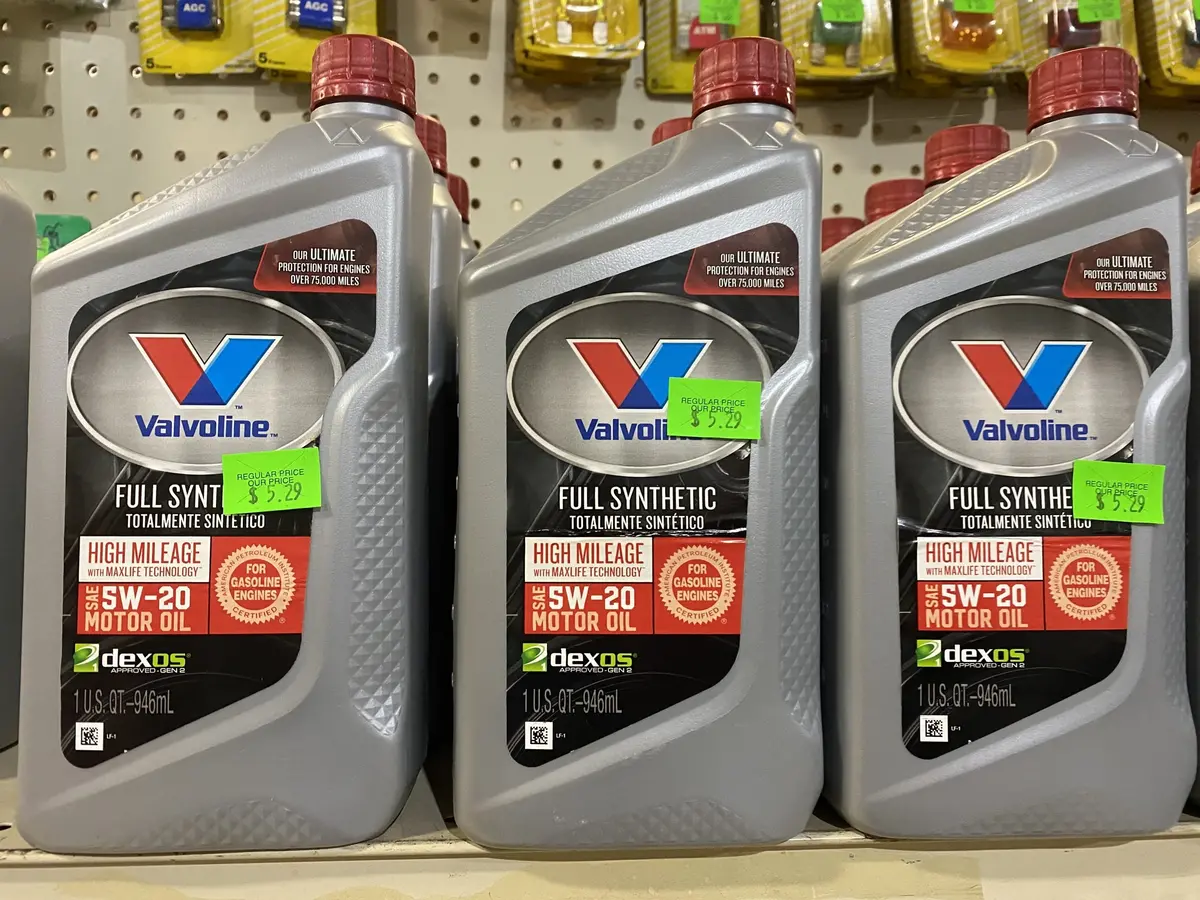 Valvoline High Mileage Full Synthetic 5W-20 Motor Oil-1 Quart In-Store-Pickup-Only 1
