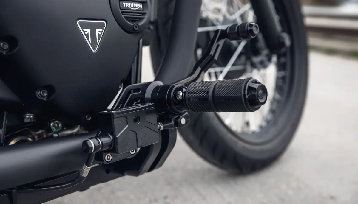 Wunderkind Custom Forward Controls - Triumph Bobber 1