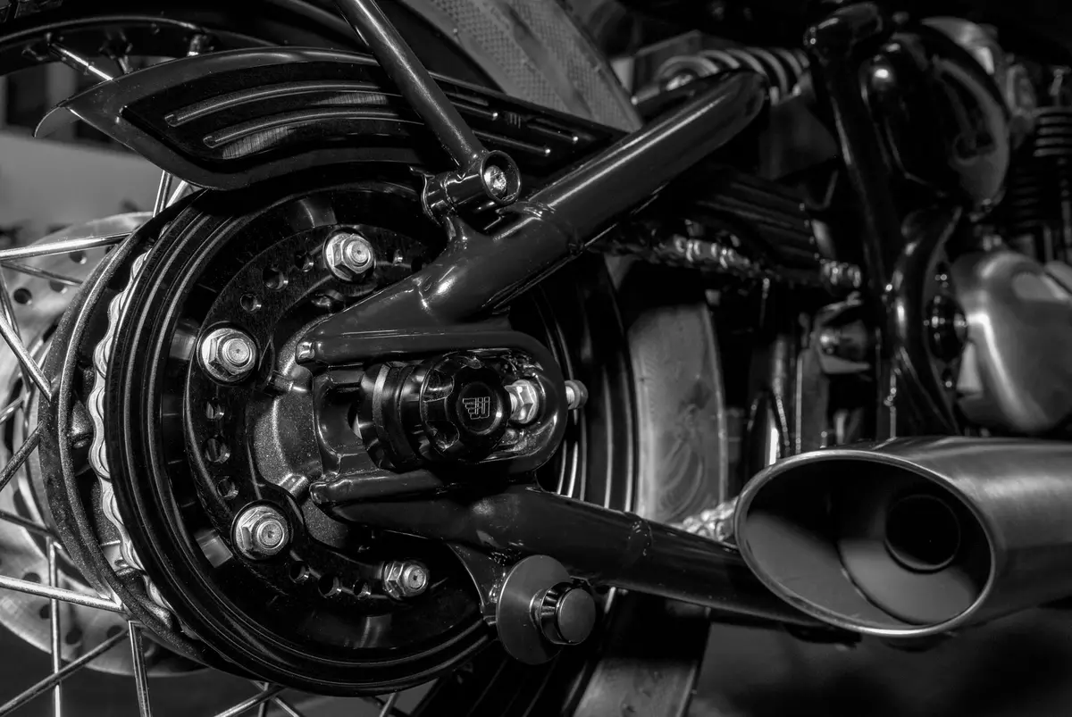 Wunderkind Custom Rear Axle Covers - Triumph Bobber / Speedmaster 2