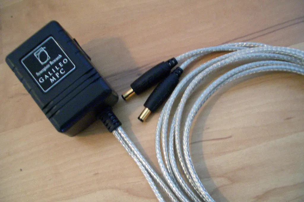 Synergistic Research Galileo Mpc (Mini Power Coupler) 1
