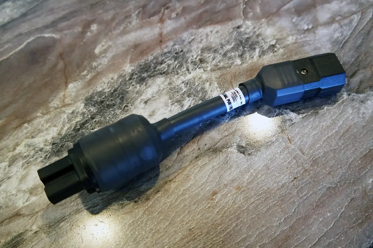 Audio Magic Signal Purifier For Power Cords 1