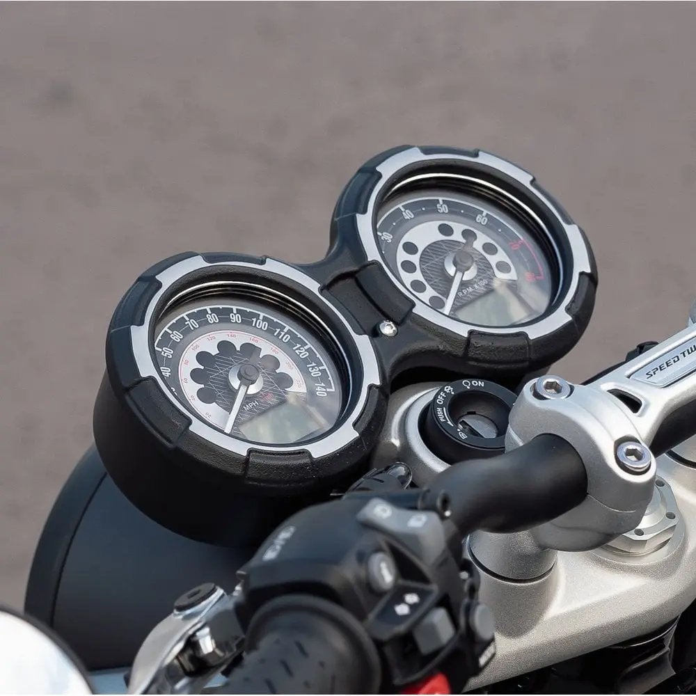 Motone The Peerless Gauge Cover - Contrast Black / Silver 1