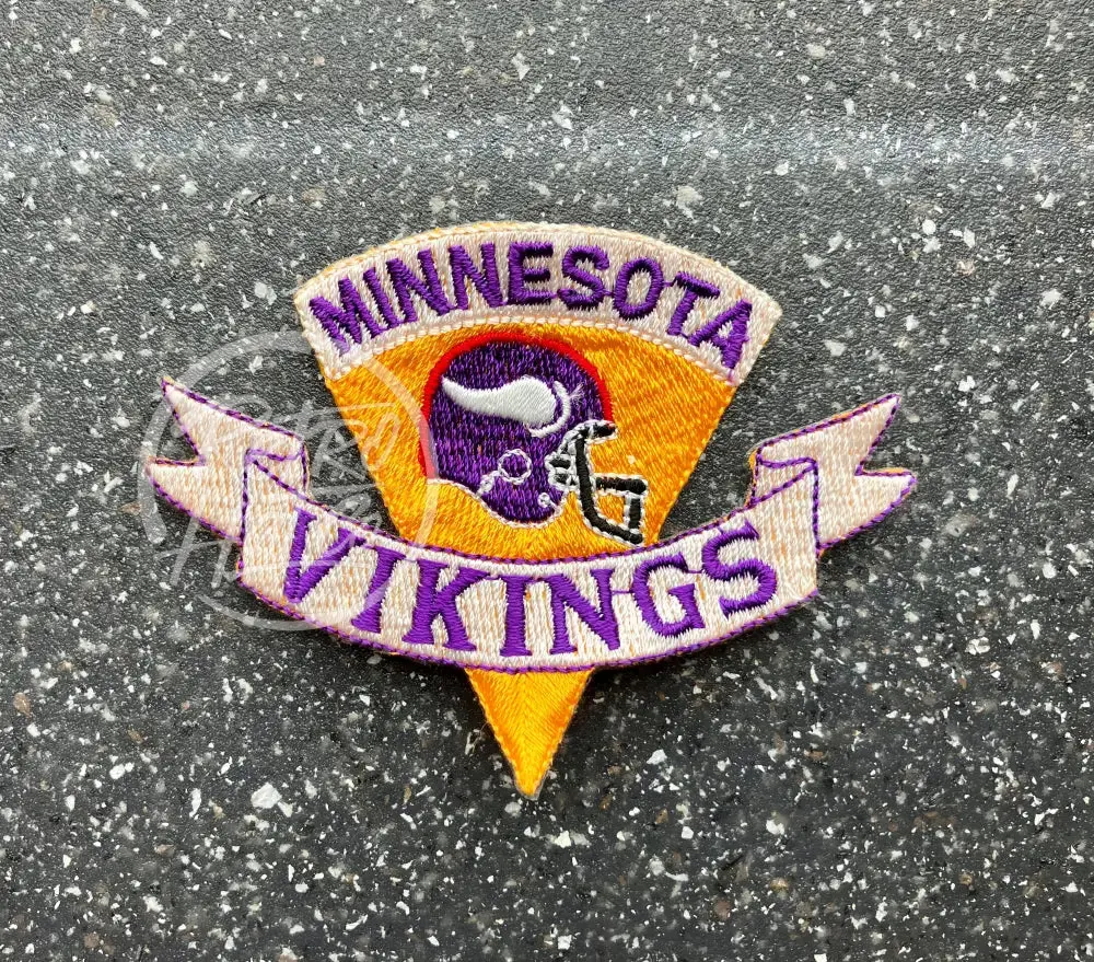 Vintage 90S Minnesota Vikings Pennant 1